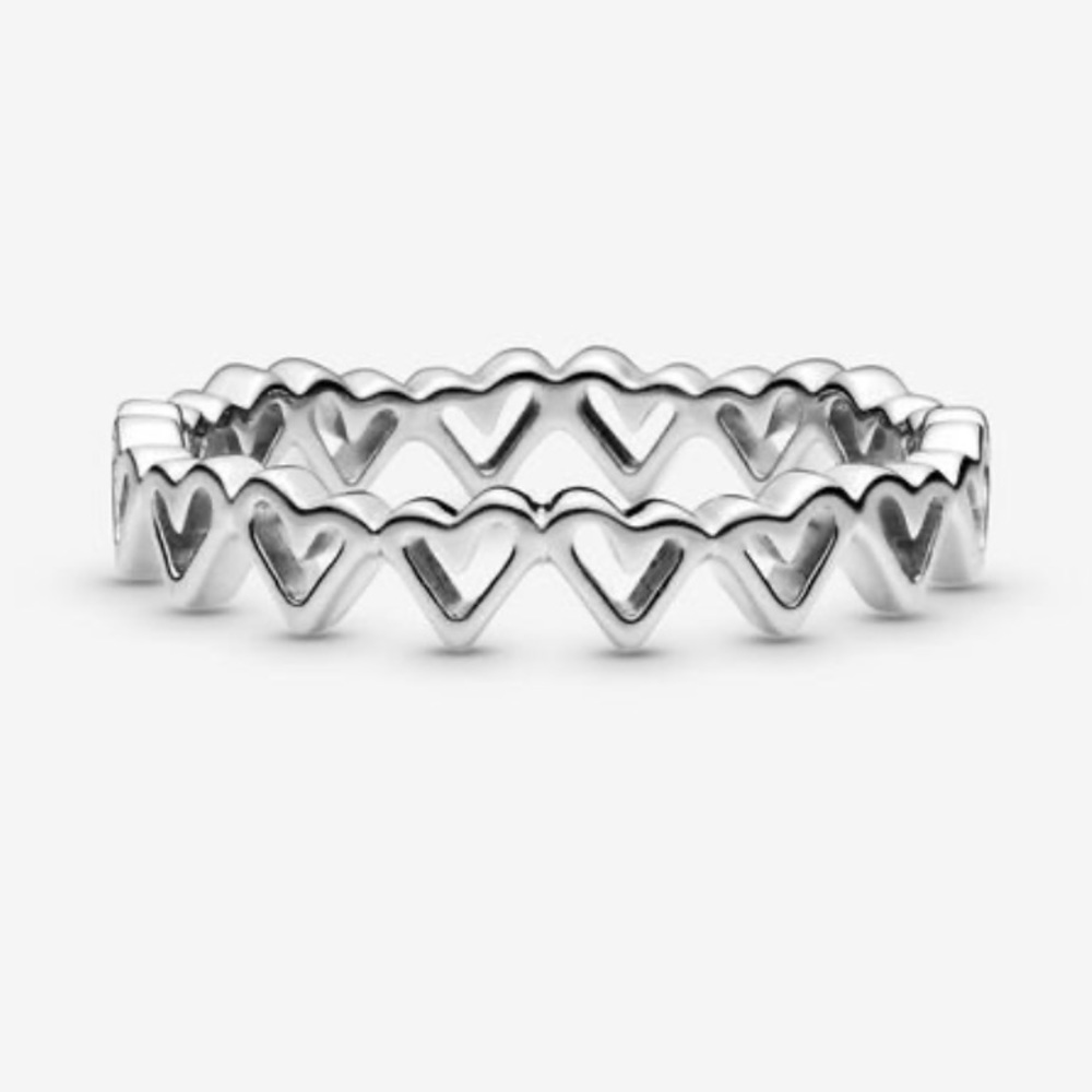 Freehand Hearts Ring
